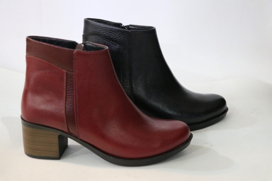 تصویر نیم بوت چرم زنانه پاشنه دار مدل KZ06