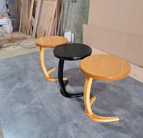 تصویر جلو مبلی عسلی