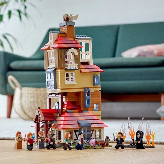 تصویر لگو هری پاتر 1079 تکه مدل Attack on The Burrow کد 11572