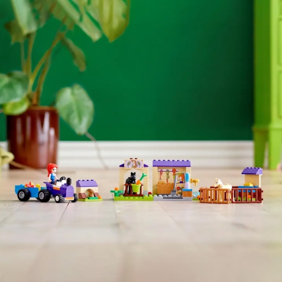 تصویر لگو 121 تکه دوستان مدل Mia’s Foal Stable کد 11197