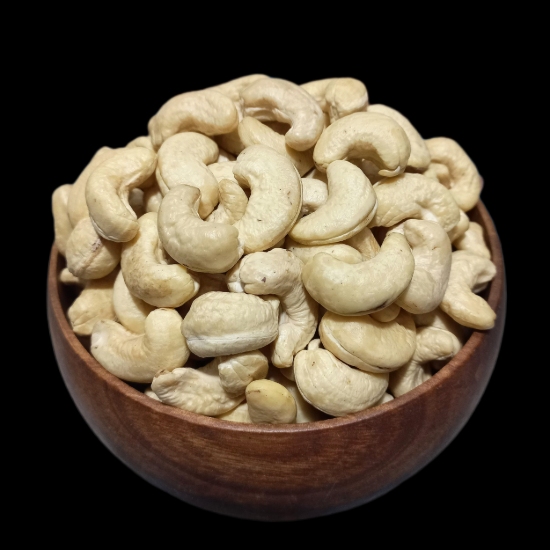 تصویر بادام هندی خام سایز متوسط