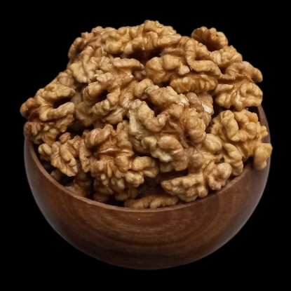 تصویر مغز گردو سفید بلغاری