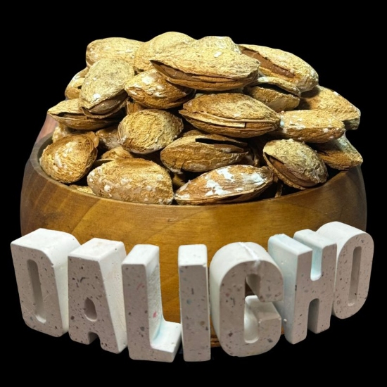 تصویر بادام منقا پوست کاغذی شور