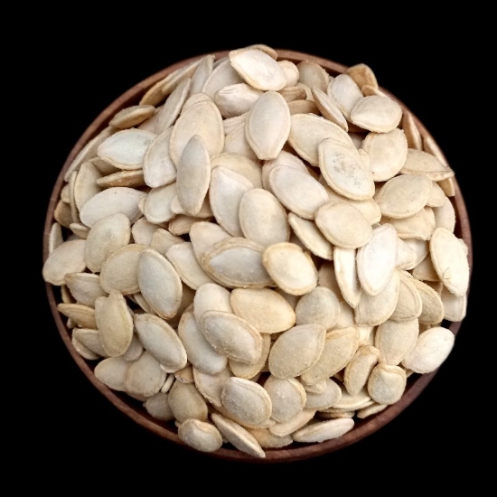 تصویر تخمه کدو گوشتی رژیمی (کم نمک)